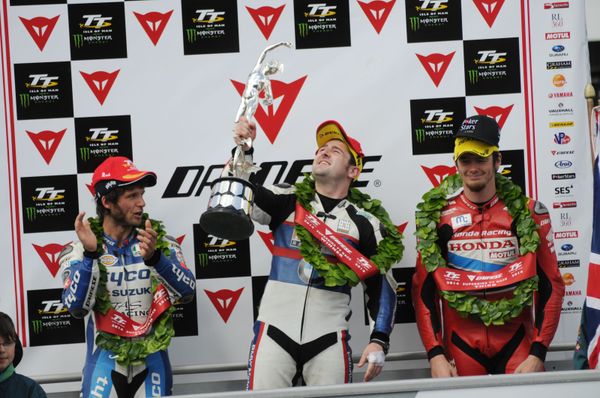 Road Races, TT et courses sur route - Page 8 90135424DE374878AD63A5D0E01A5D93